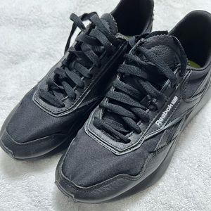 Reebok Sneakers